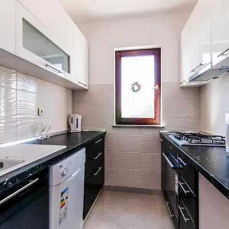 Brane Διαμέρισμα *